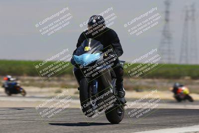 media/Aug-03-2025-TrackDaz (Sun) [[bf4a71acf9]]/C Group/1240pm (Wheelie Bump)/